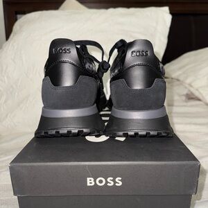 Brand new Hugo Boss suede/leather sneakers